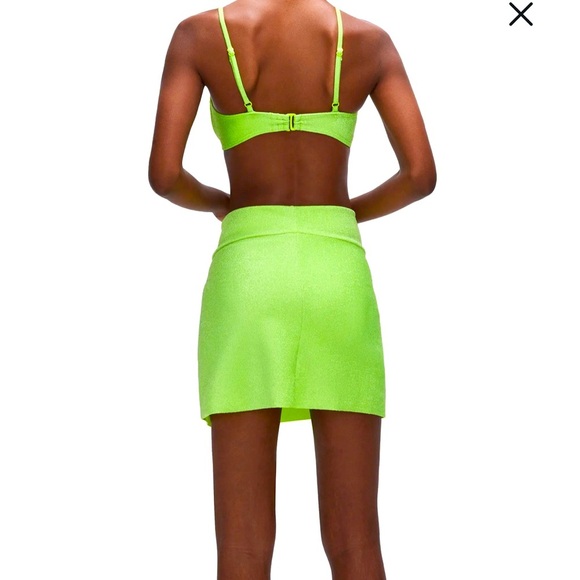 Good American Twist Sarong - Picture 2 of 7